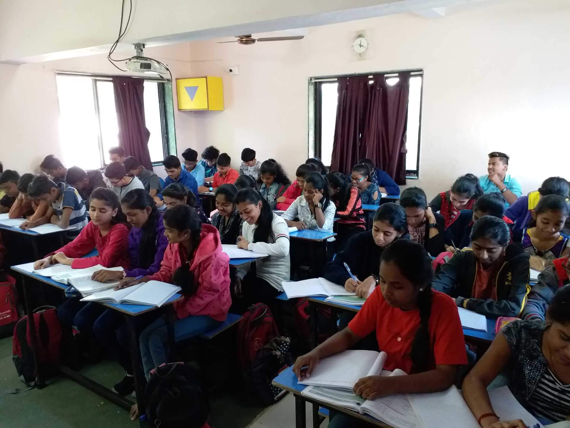 Khandelwal Classes Khandelwal Classes photo 1